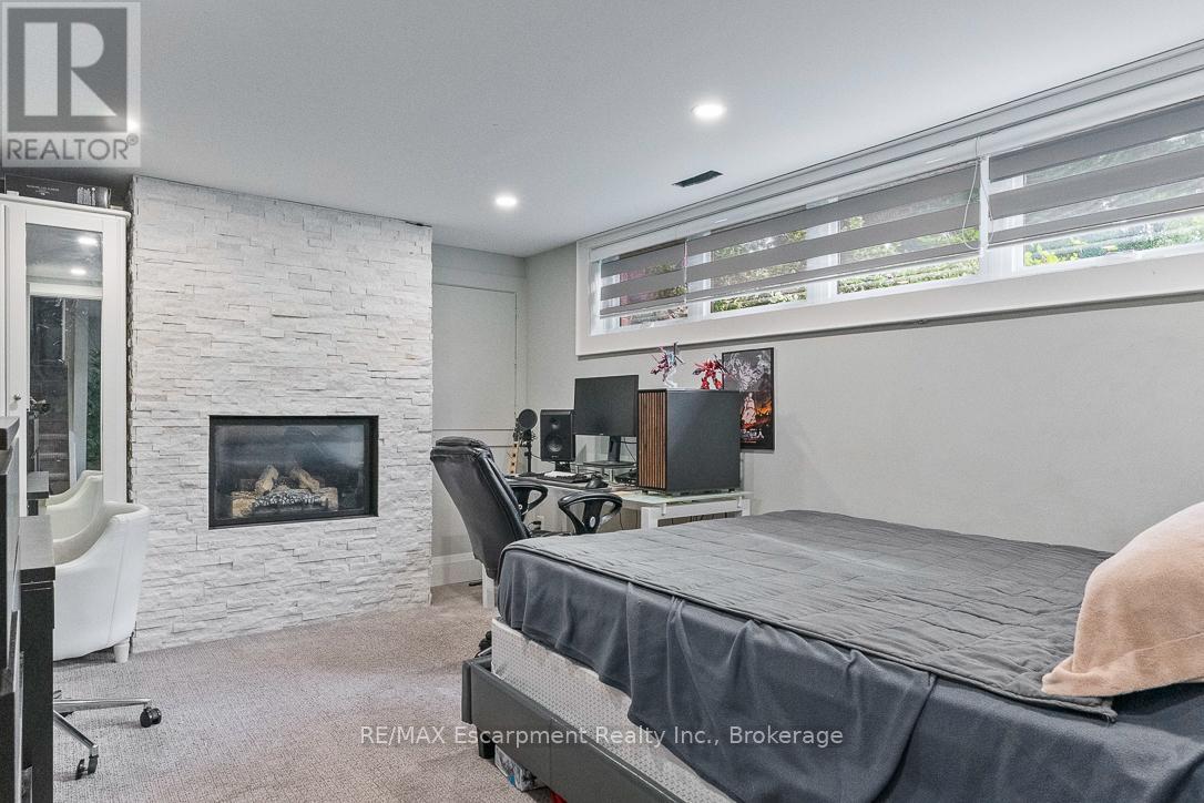 Photo 26 of 231 Southwood Court, Oakville ON