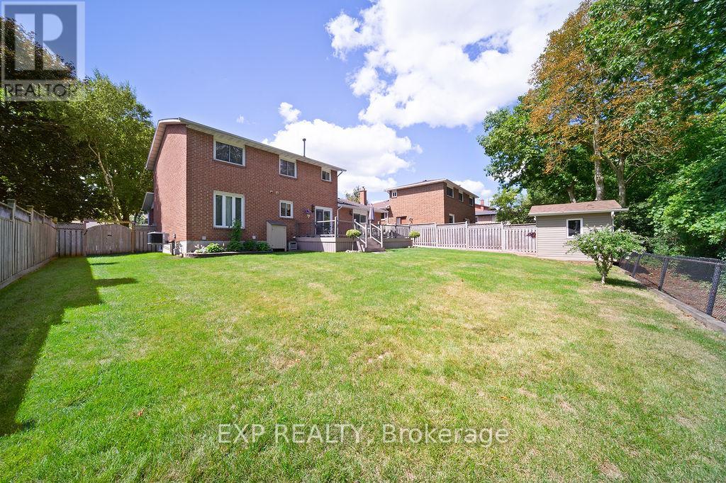 Photo 32 of 1516 Grand Boulevard, Oakville ON
