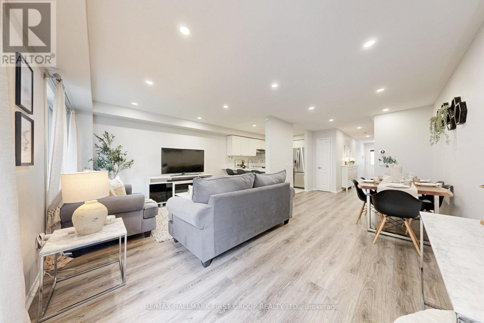 Photo 10 of 58 1100 Begley Street, Pickering ON