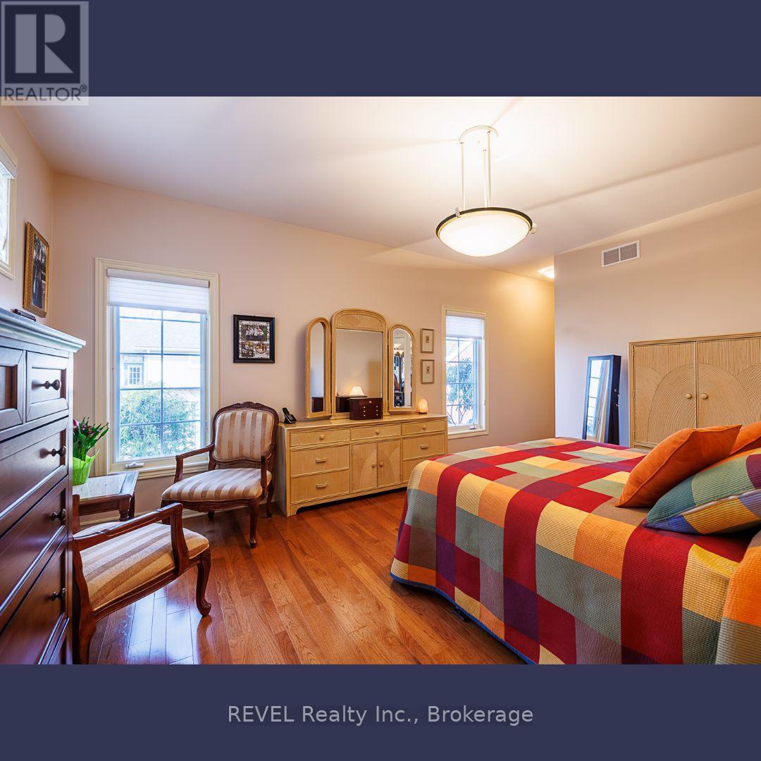 Photo 12 of 2 Seyval Place, Niagaraonthelake ON