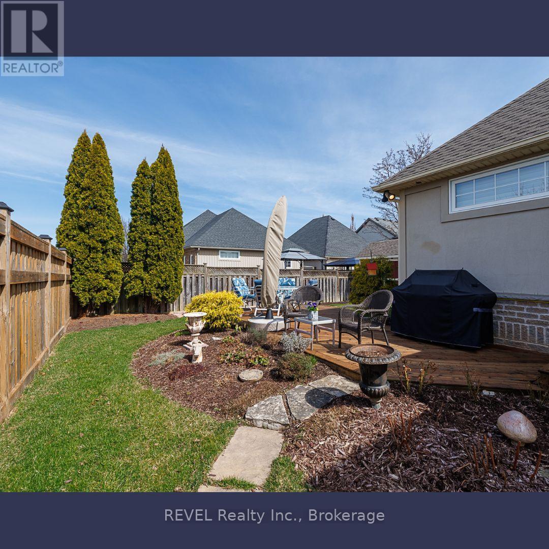 Photo 19 of 2 Seyval Place, Niagaraonthelake ON