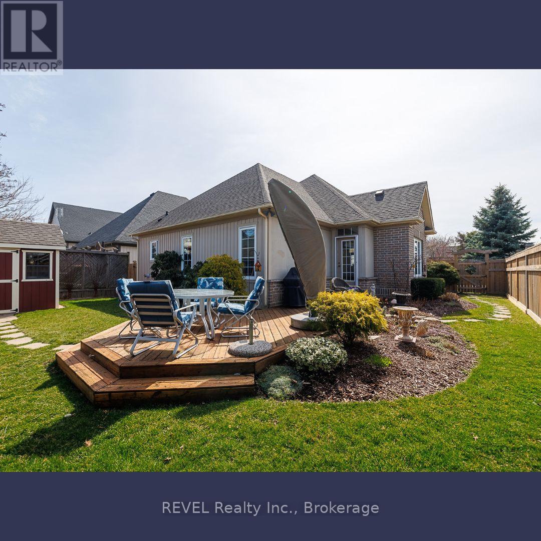 Photo 20 of 2 Seyval Place, Niagaraonthelake ON
