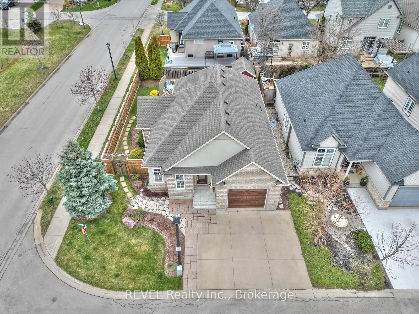 Photo 22 of 2 Seyval Place, Niagaraonthelake ON
