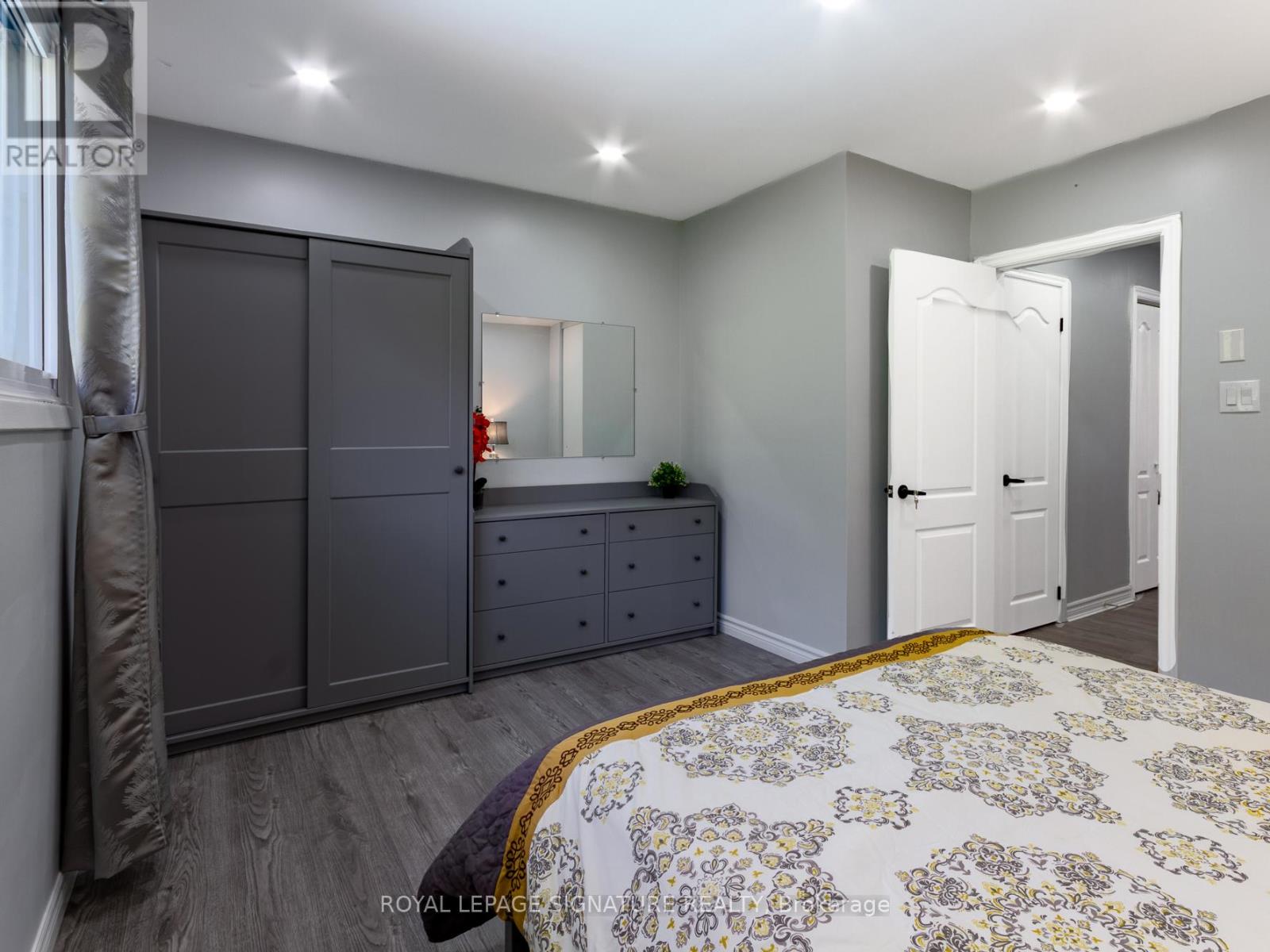 Photo 15 of 66 Niagara Road, Kitchener ON