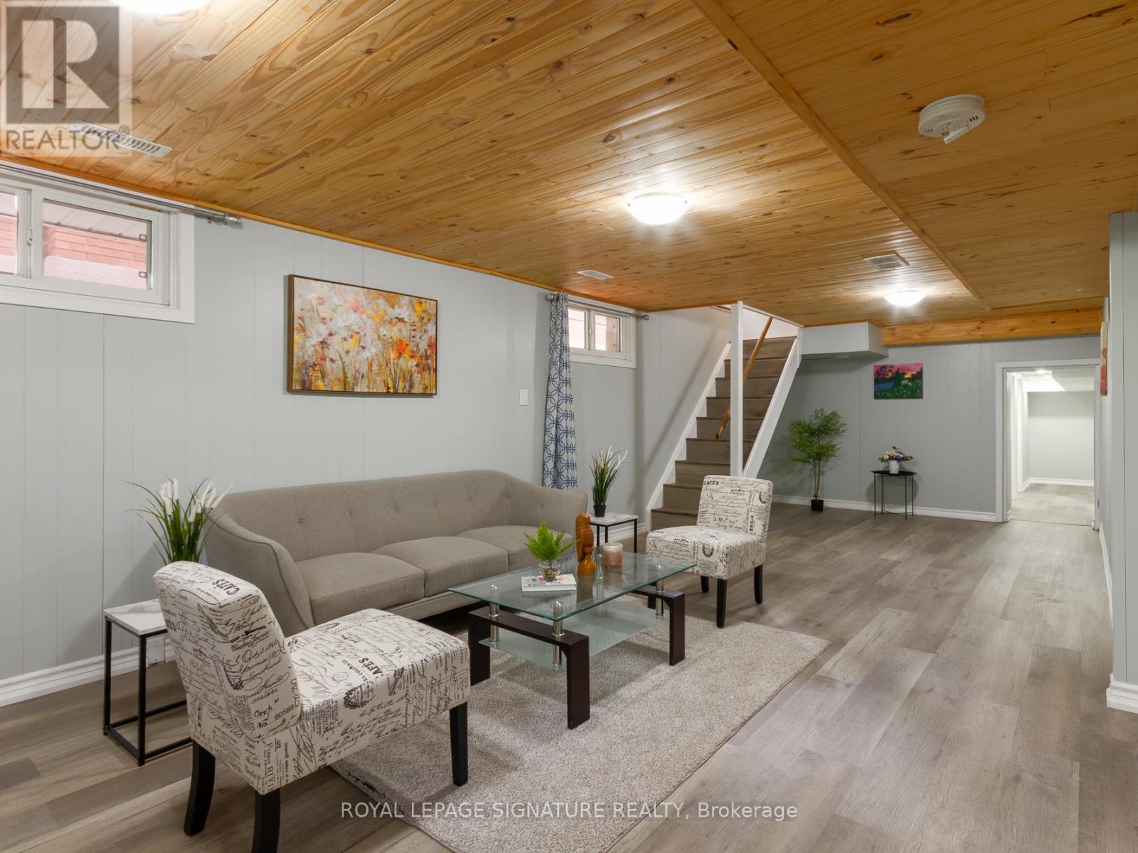 Photo 24 of 66 Niagara Road, Kitchener ON