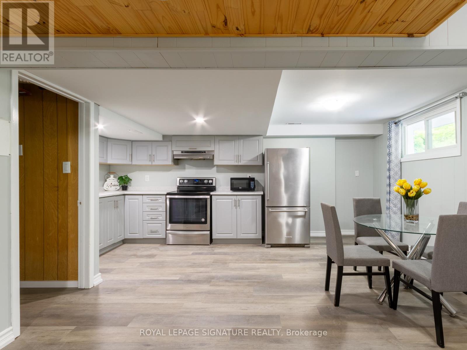Photo 25 of 66 Niagara Road, Kitchener ON