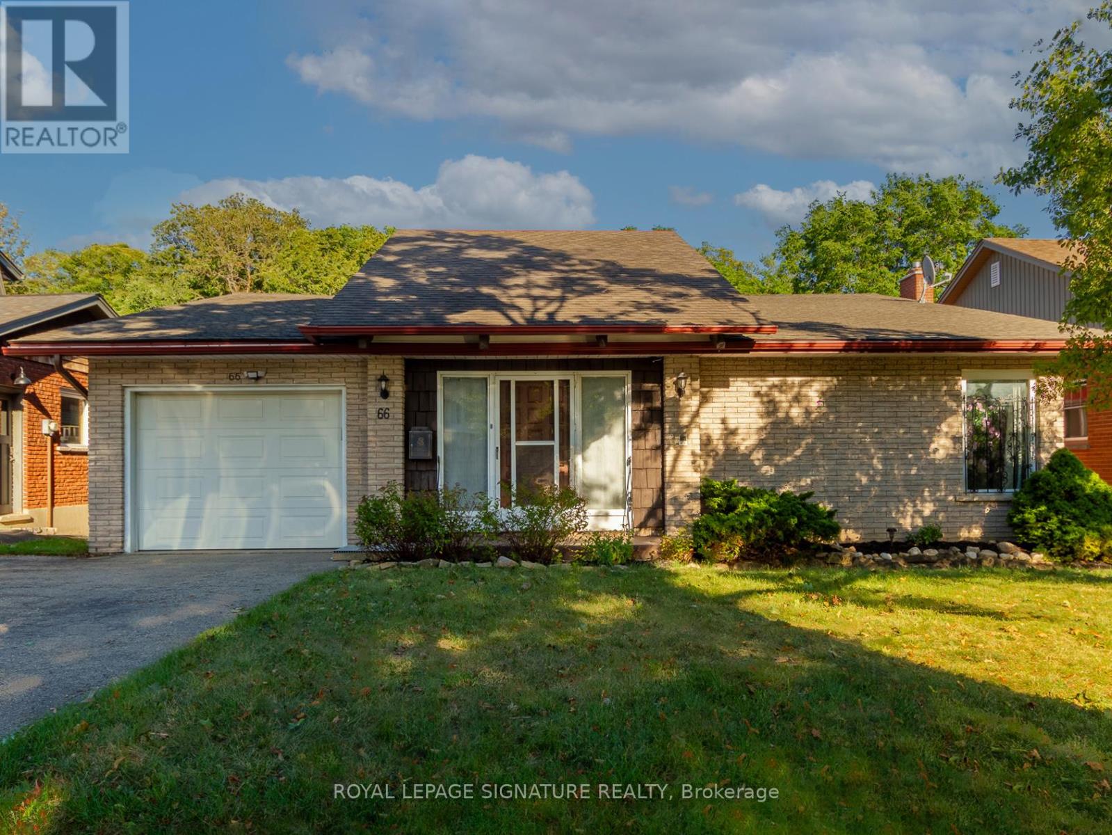 Photo 3 of 66 Niagara Road, Kitchener ON