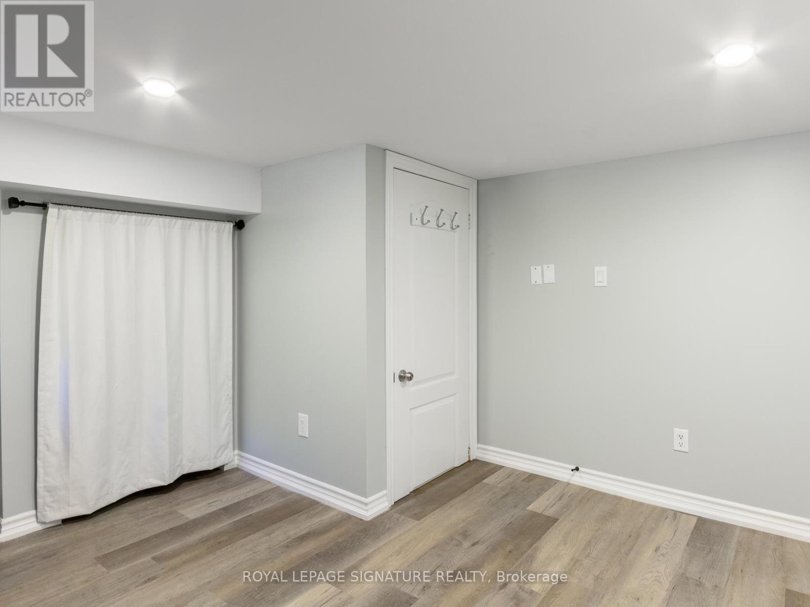 Photo 30 of 66 Niagara Road, Kitchener ON