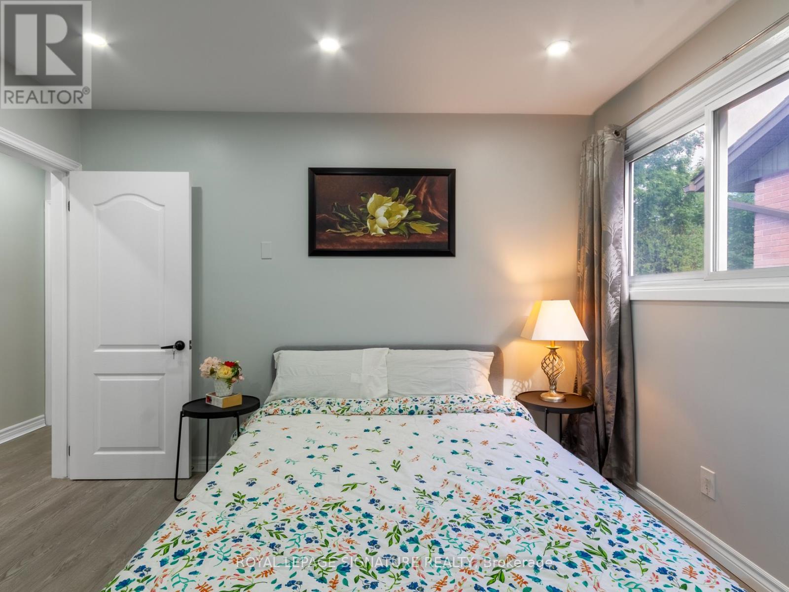 Photo 32 of 66 Niagara Road, Kitchener ON