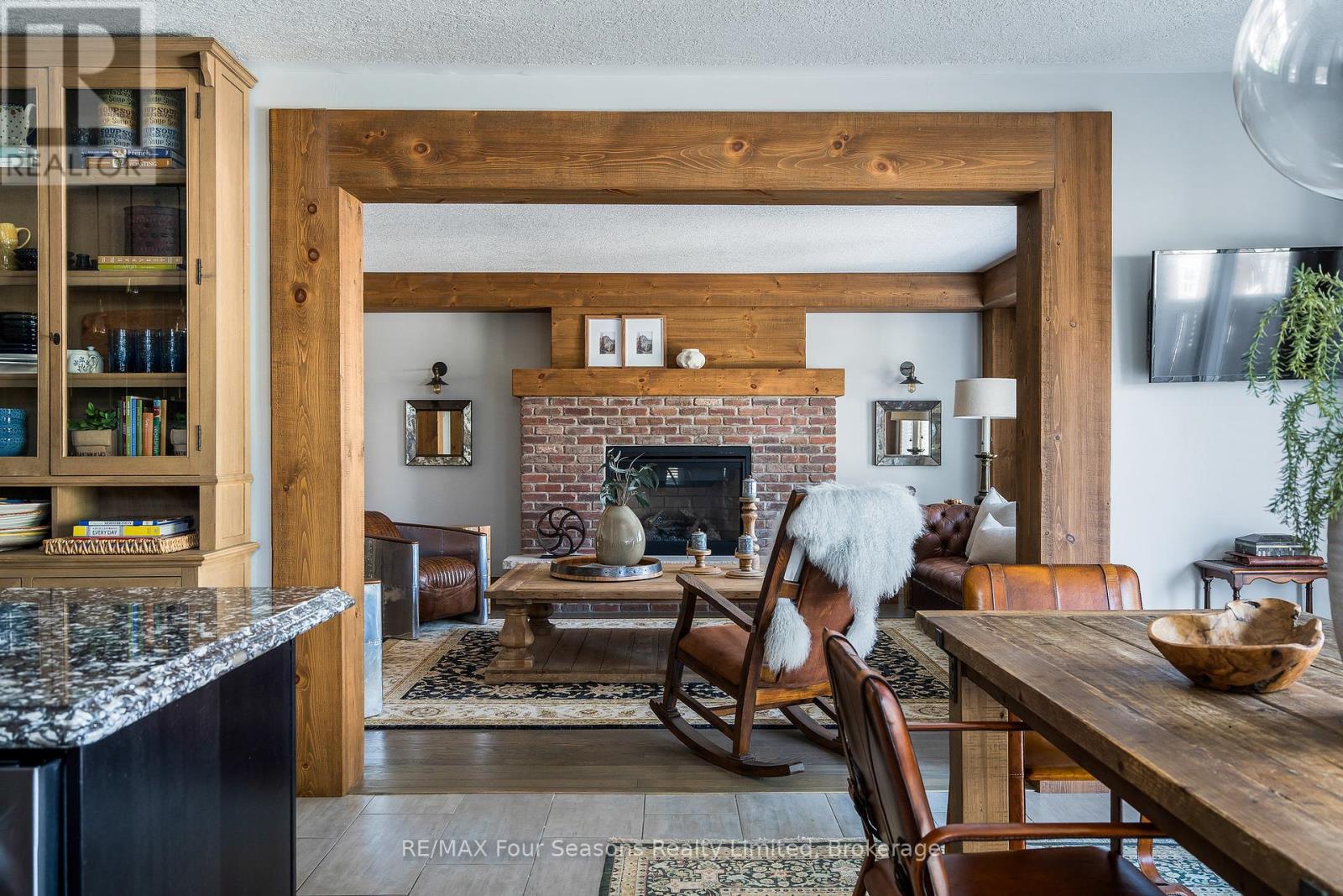 Photo 12 of 5 Kayla Crescent N, Collingwood ON