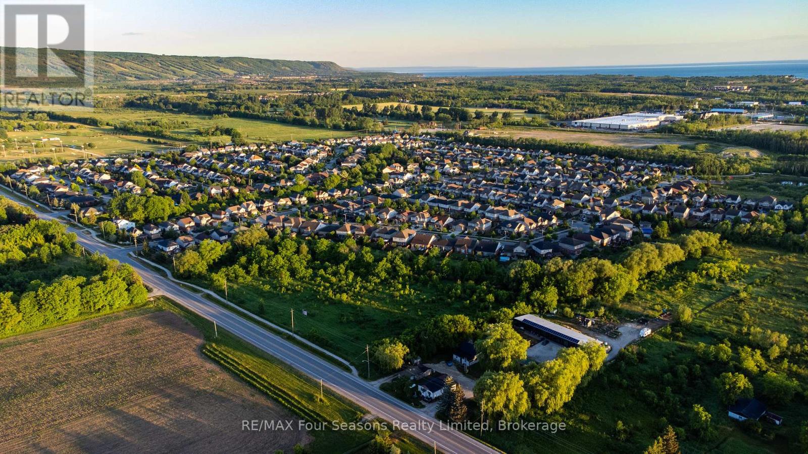Photo 50 of 5 Kayla Crescent N, Collingwood ON