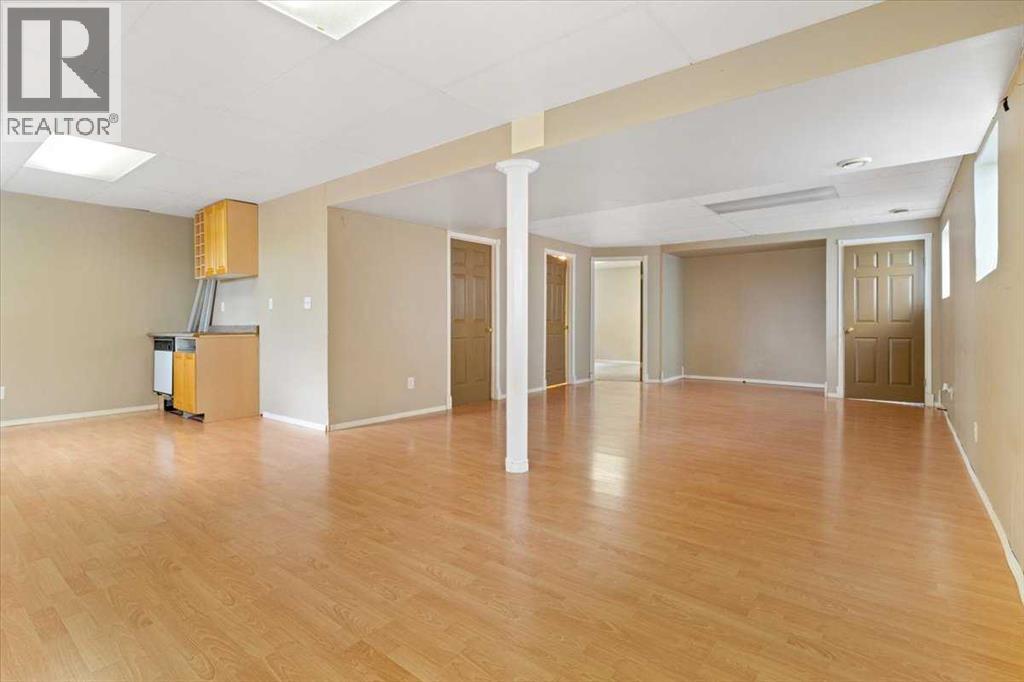Photo 21 of 10713 72 Avenue, Grande Prairie AB