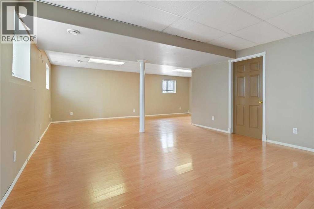 Photo 24 of 10713 72 Avenue, Grande Prairie AB