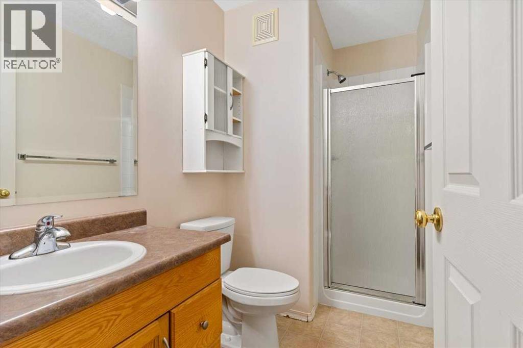 Photo 14 of 10713 72 Avenue, Grande Prairie AB