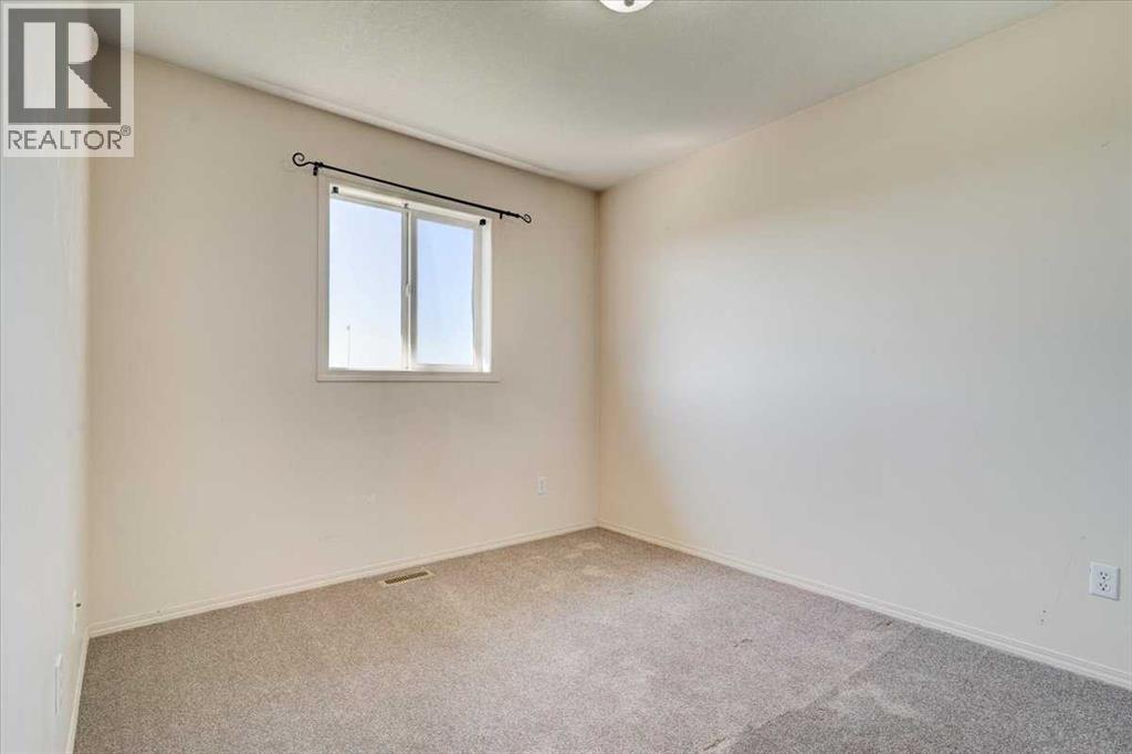 Photo 18 of 10713 72 Avenue, Grande Prairie AB