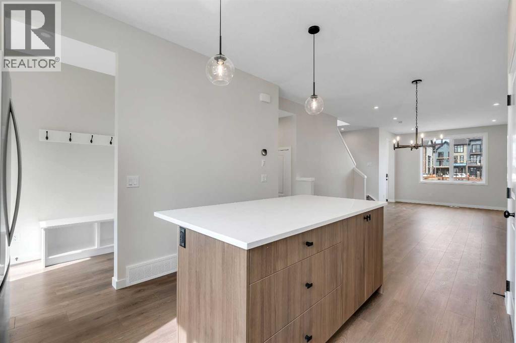 Photo 13 of 225 Heirloom Way Se, Calgary AB