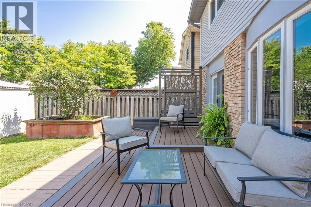 Photo 30 of 2407 Hemlock Court, Burlington ON