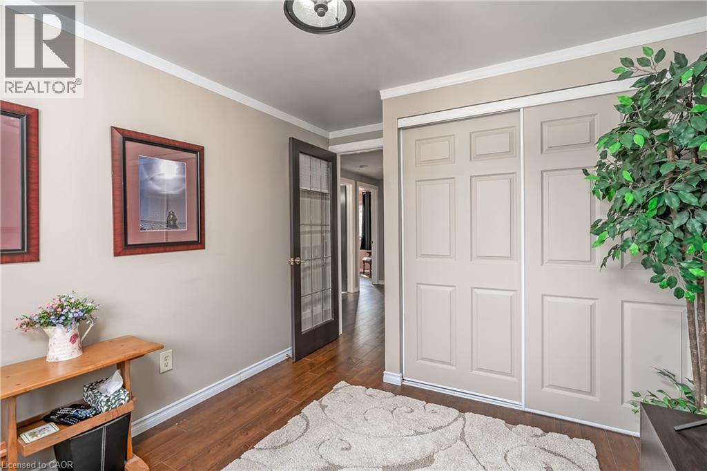 Photo 21 of 2407 Hemlock Court, Burlington ON