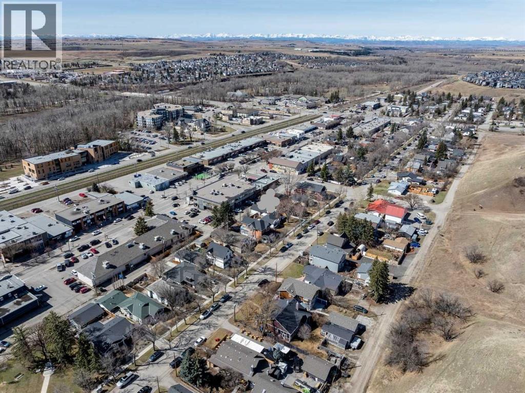 Photo 43 of 61 Elma Street W, Okotoks AB