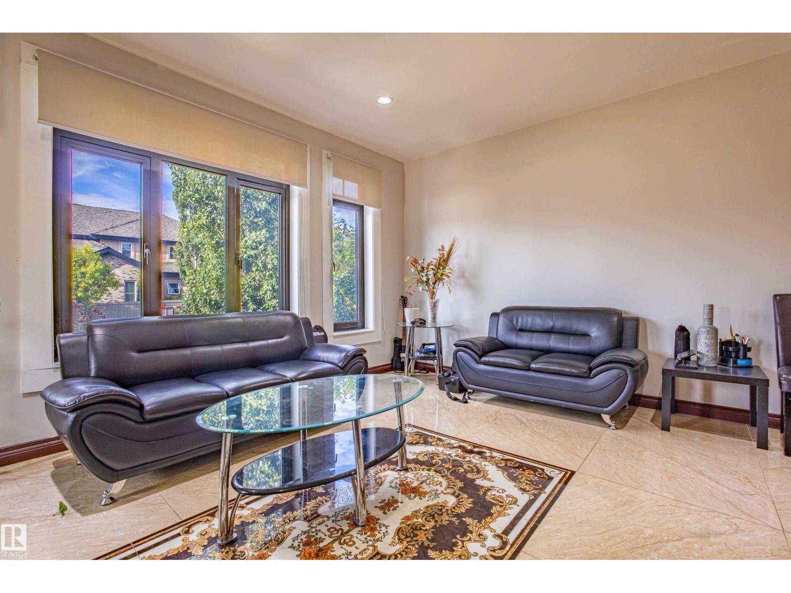 Photo 4 of 4103 Westcliff Heath He Sw Sw, Edmonton AB
