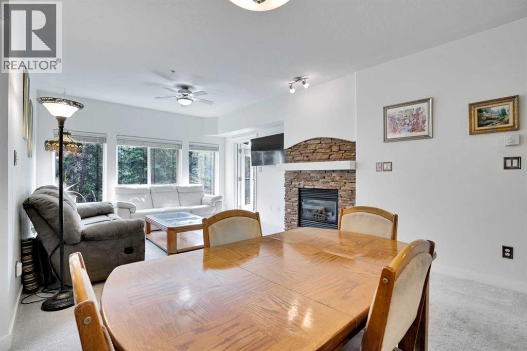 Photo 15 of 323 20 Discovery Ridge Close Sw, Calgary AB