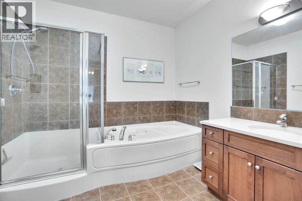 Photo 24 of 323 20 Discovery Ridge Close Sw, Calgary AB