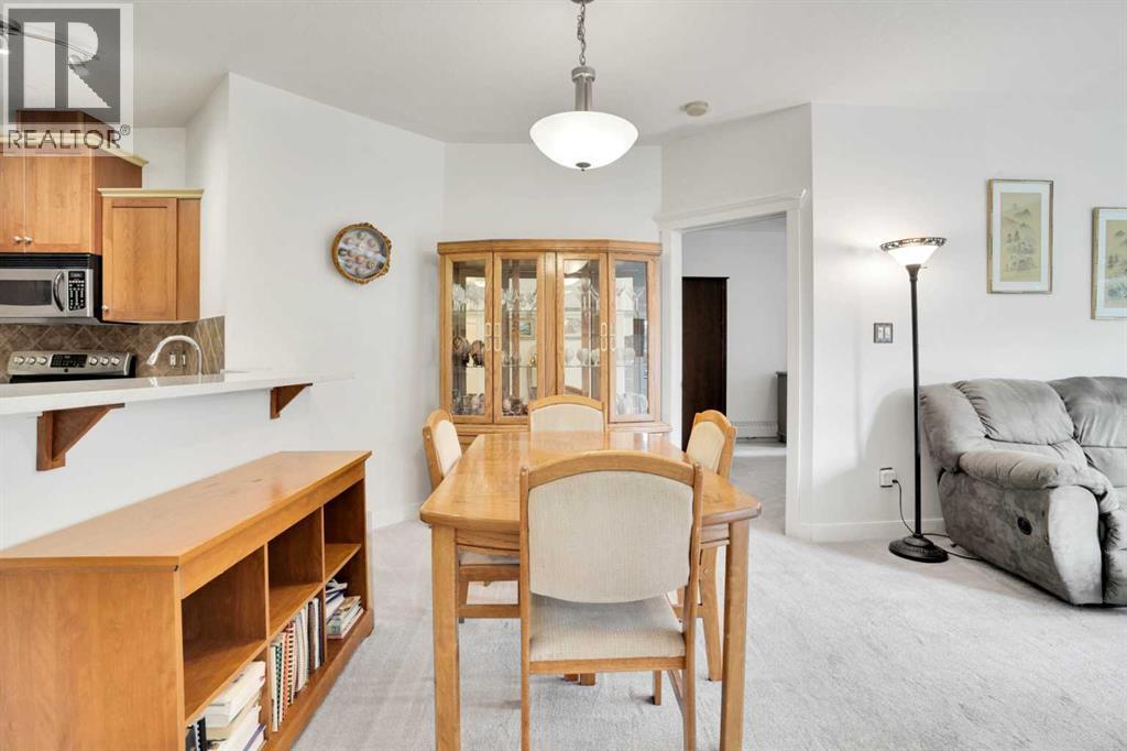 Photo 12 of 323 20 Discovery Ridge Close Sw, Calgary AB