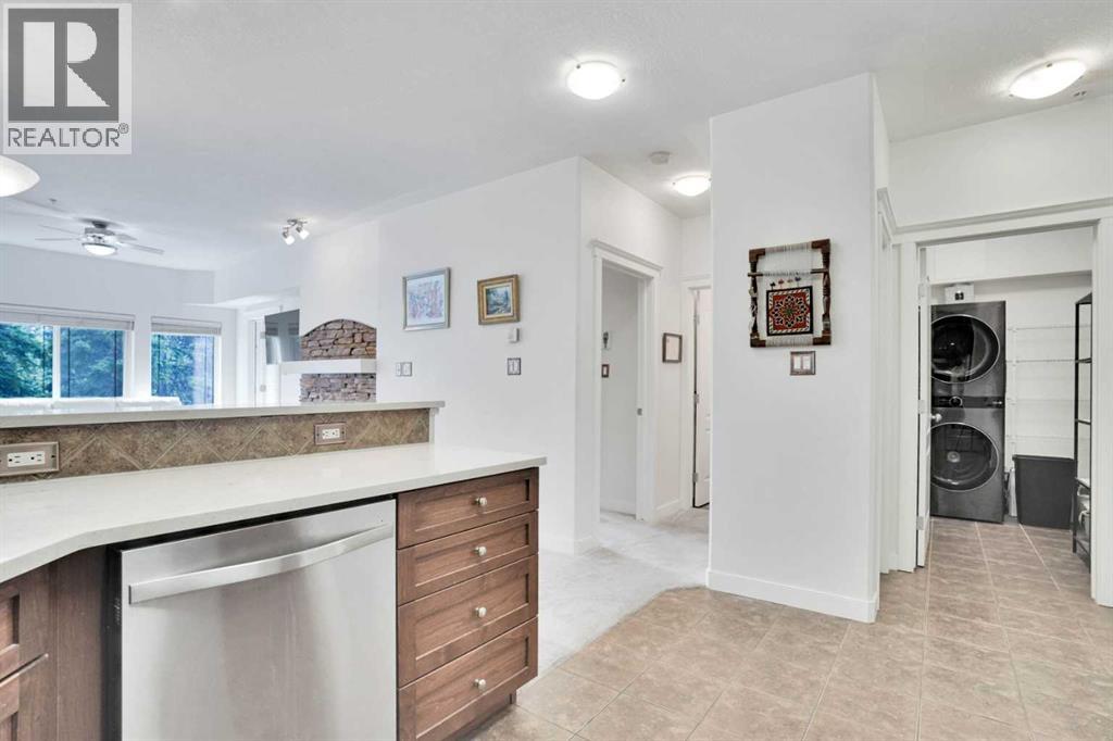 Photo 10 of 323 20 Discovery Ridge Close Sw, Calgary AB