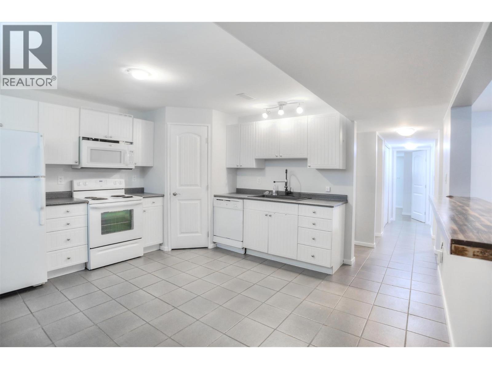  803 Patterson Avenue, Kelowna