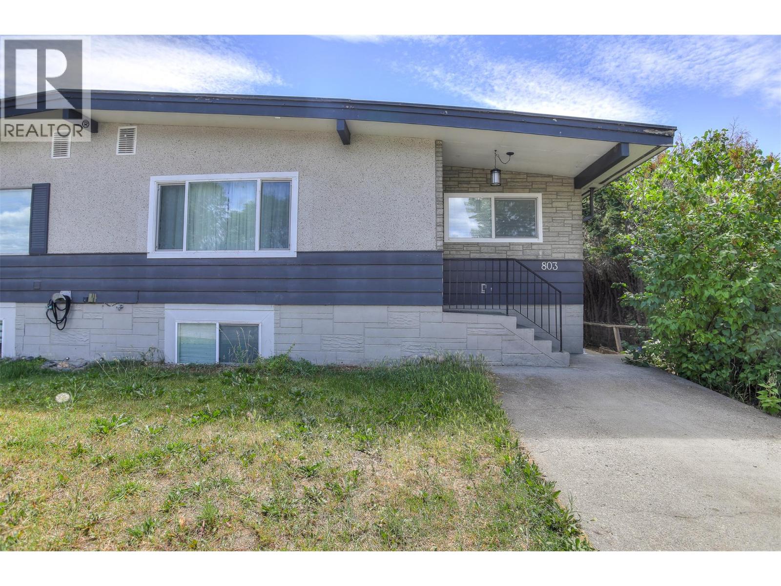  803 Patterson Avenue, Kelowna