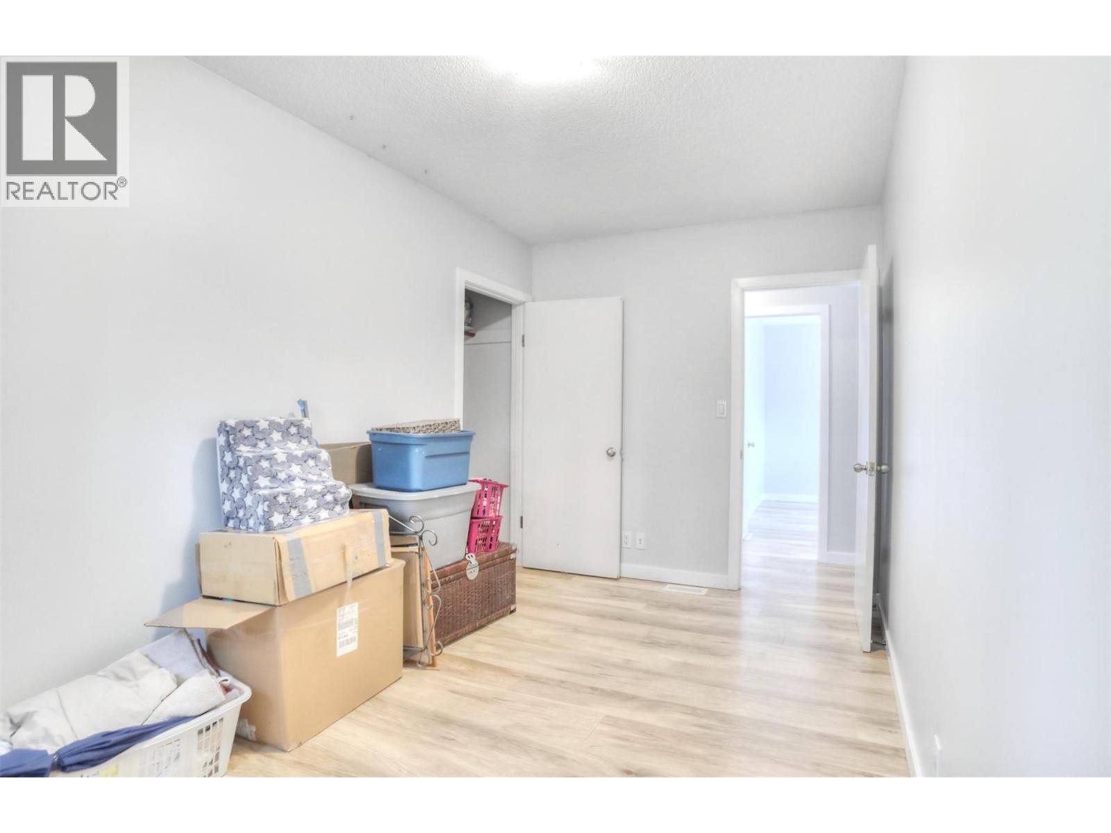  803 Patterson Avenue, Kelowna