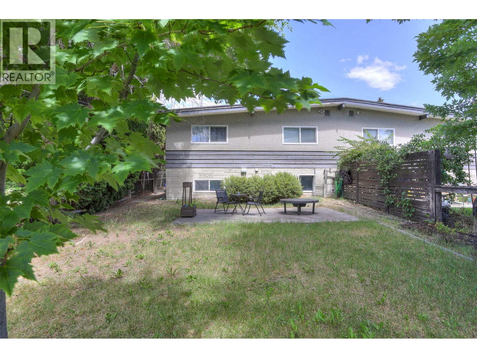  803 Patterson Avenue, Kelowna