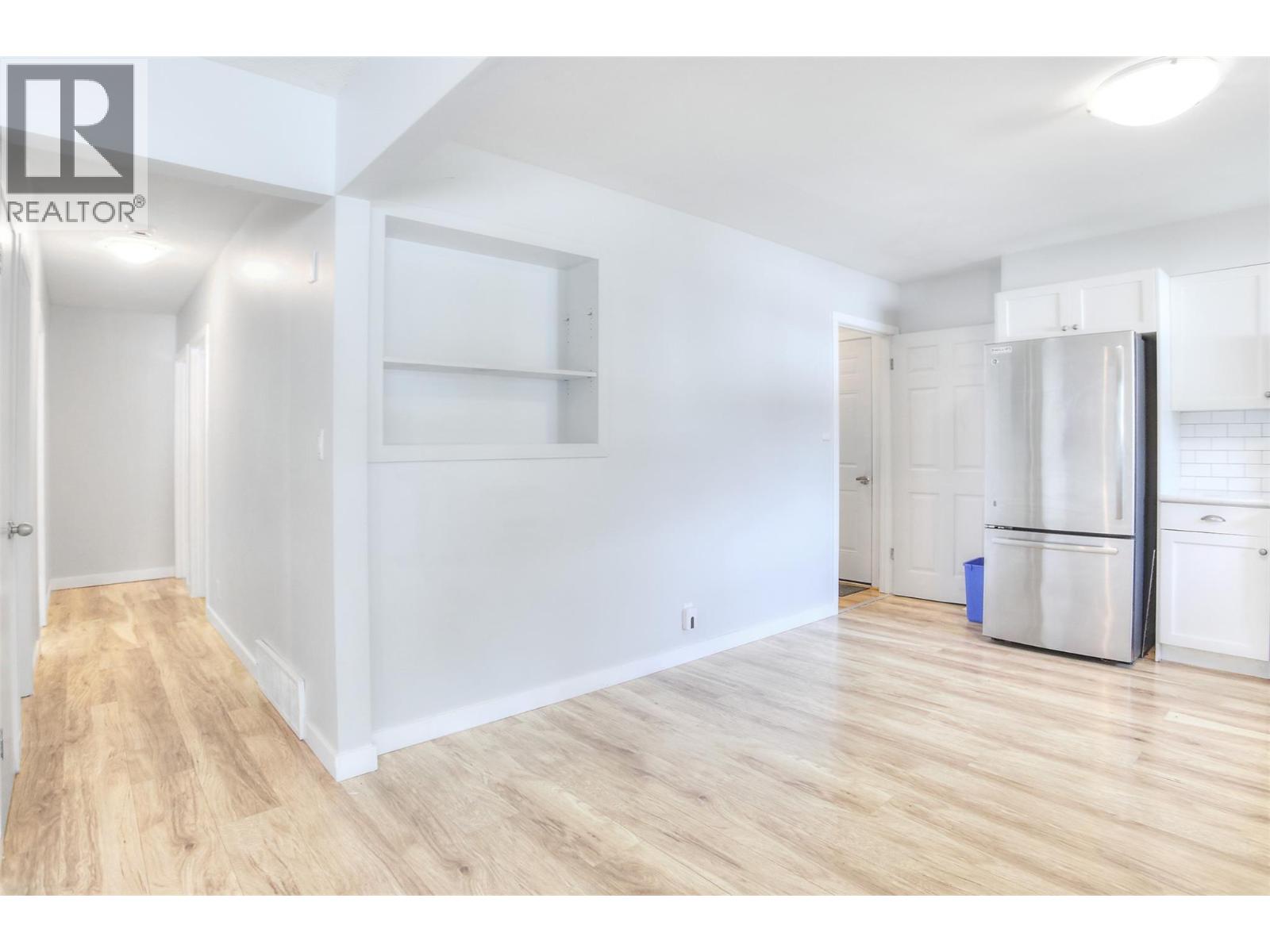  803 Patterson Avenue, Kelowna