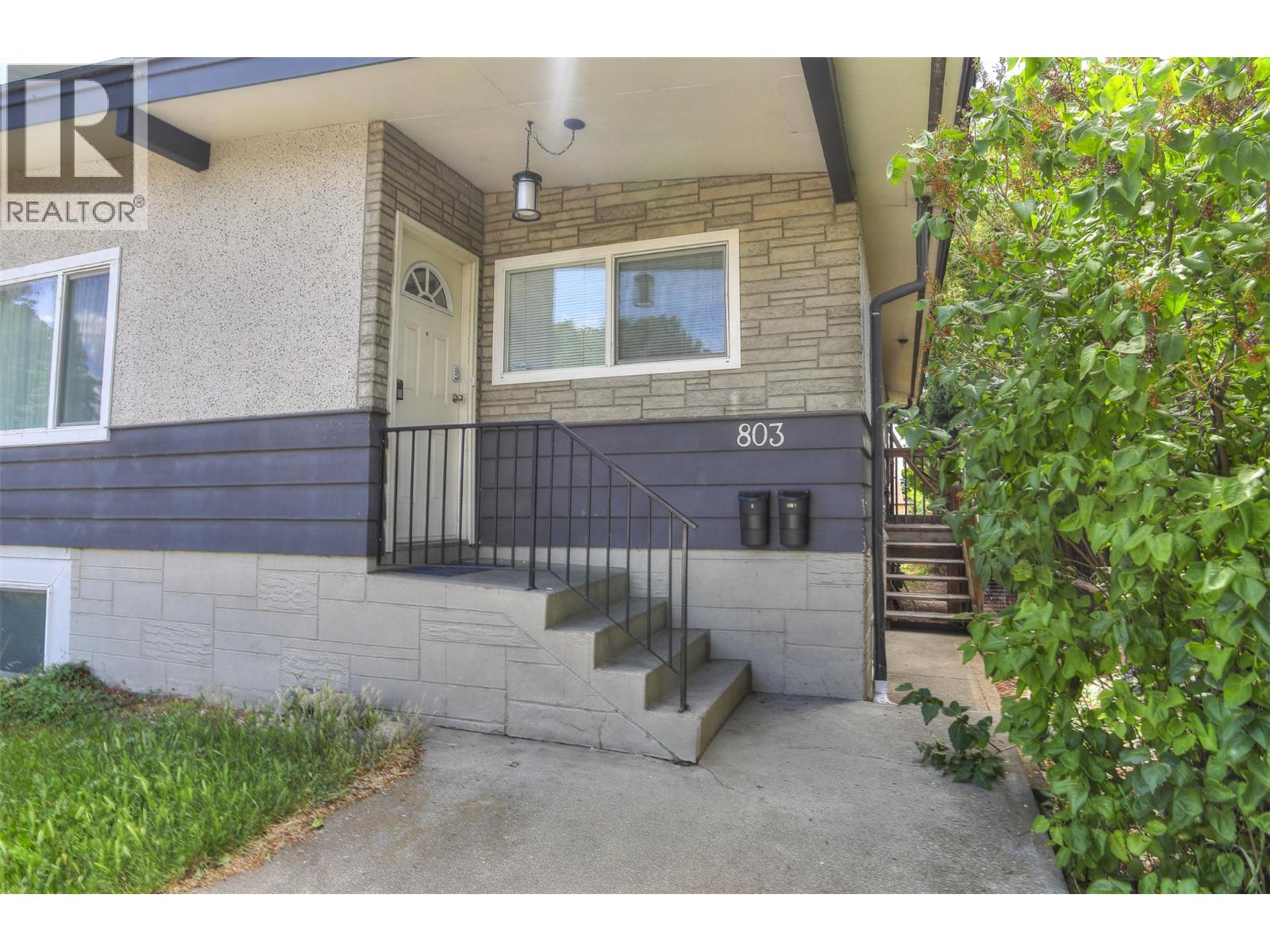  803 Patterson Avenue, Kelowna