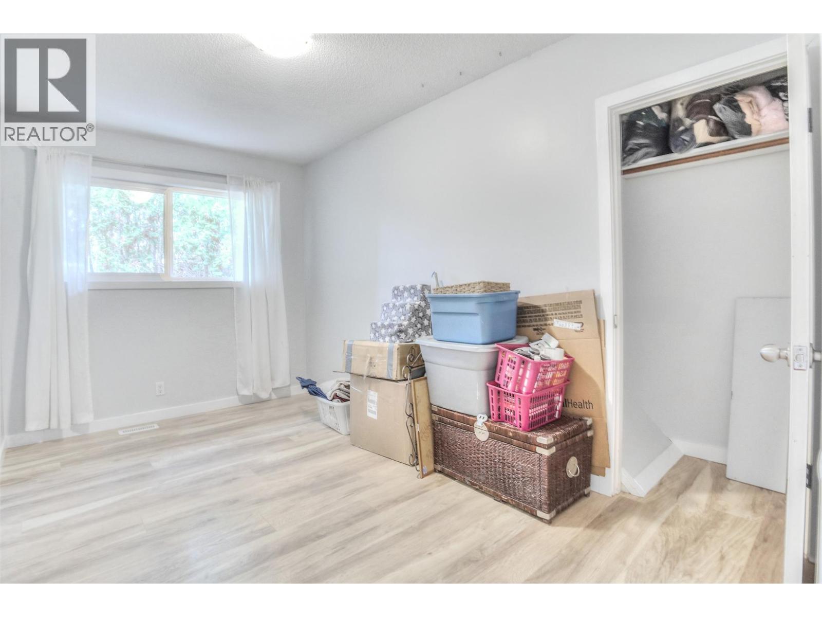  803 Patterson Avenue, Kelowna