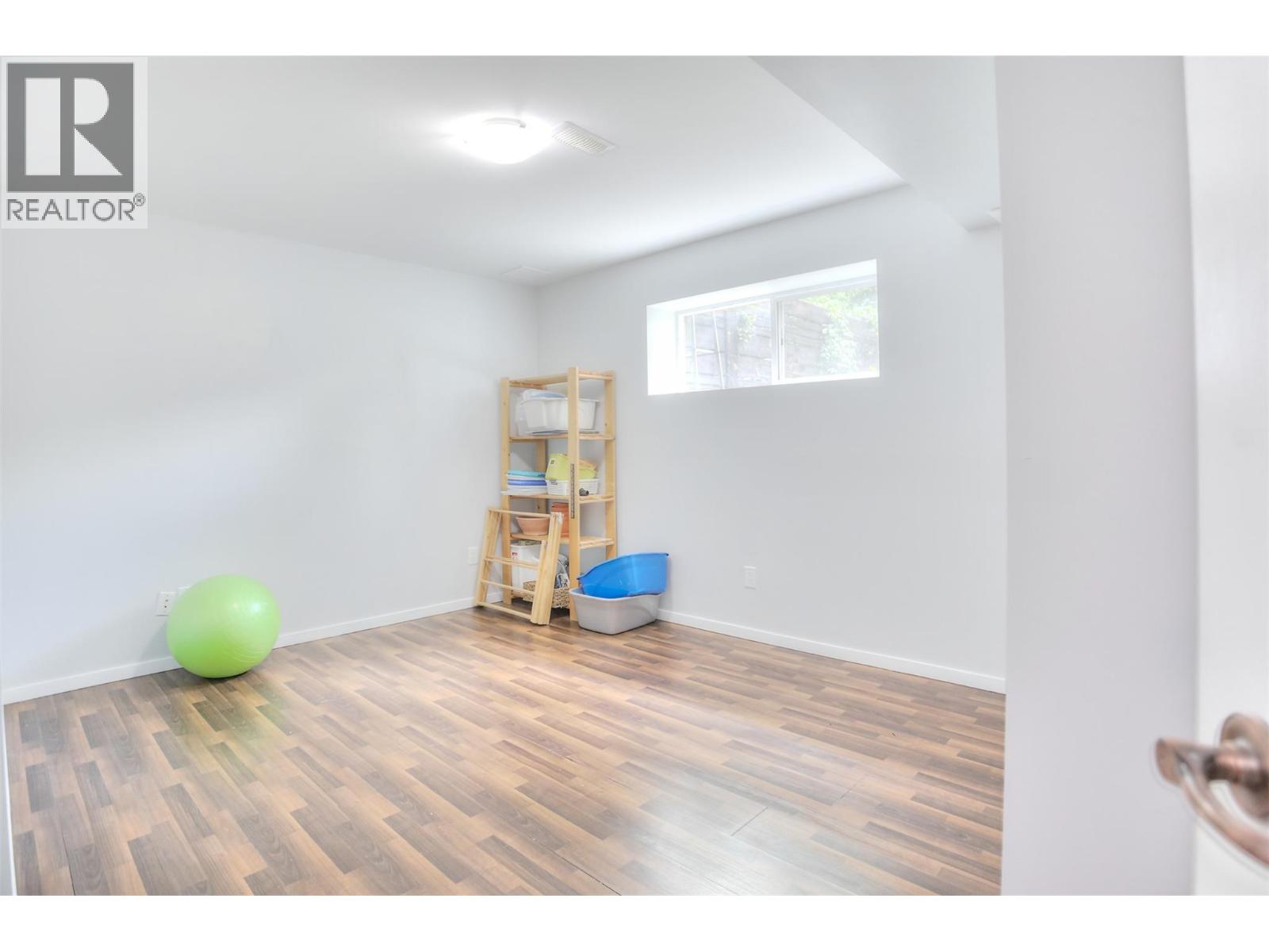  803 Patterson Avenue, Kelowna
