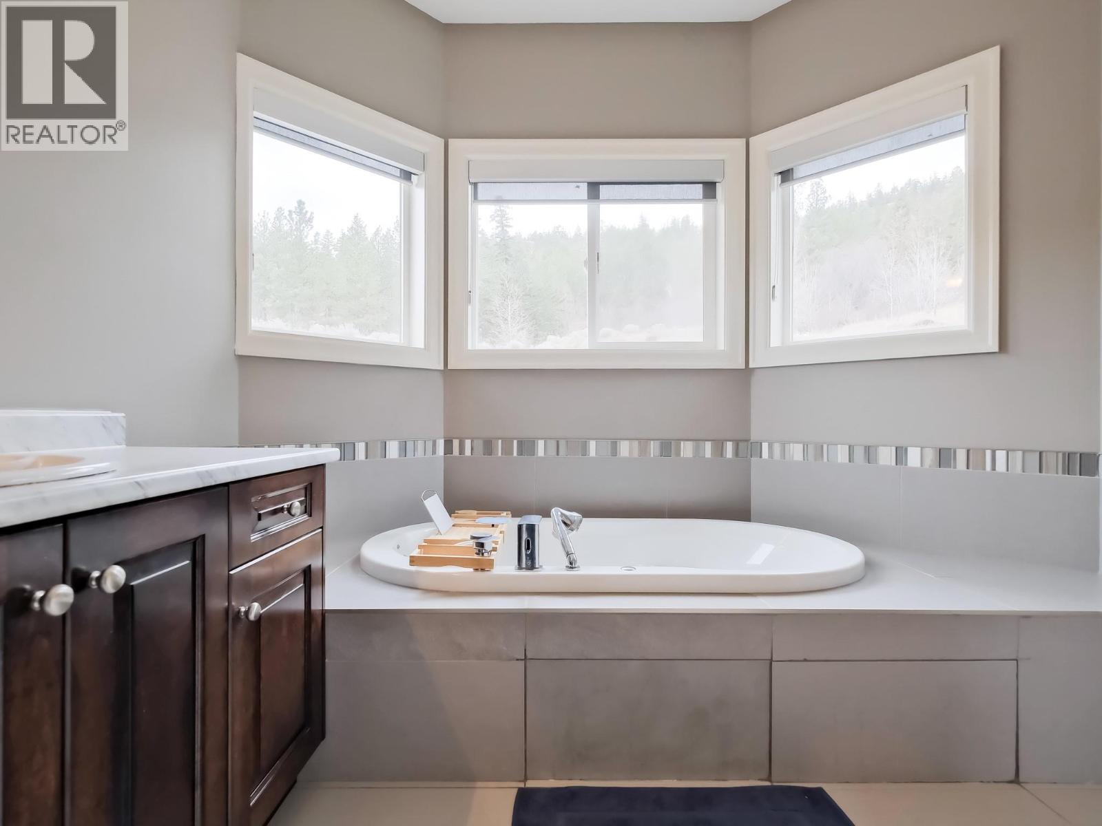 14395 Herron Road Unit# 106, Summerland