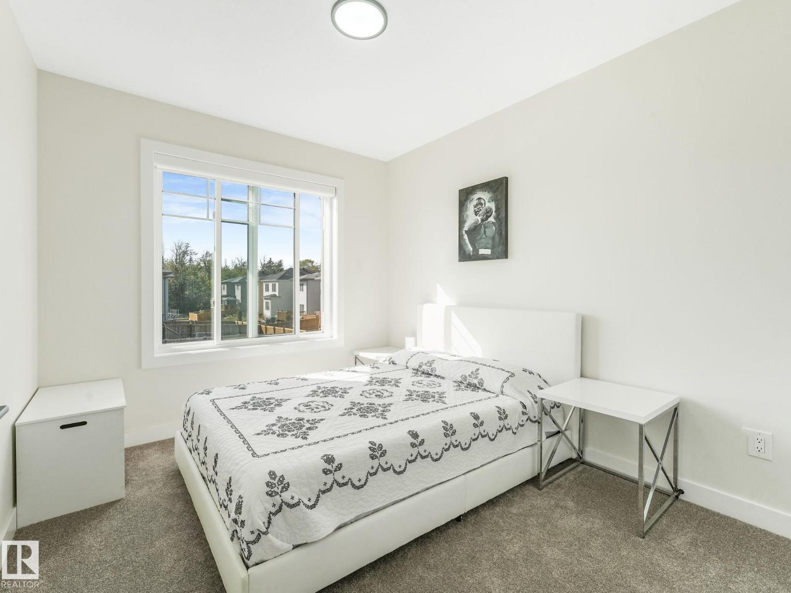 Photo 30 of 3063 200 St Nw, Edmonton AB