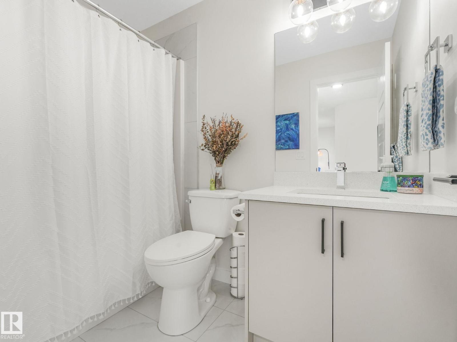 Photo 34 of 3063 200 St Nw, Edmonton AB