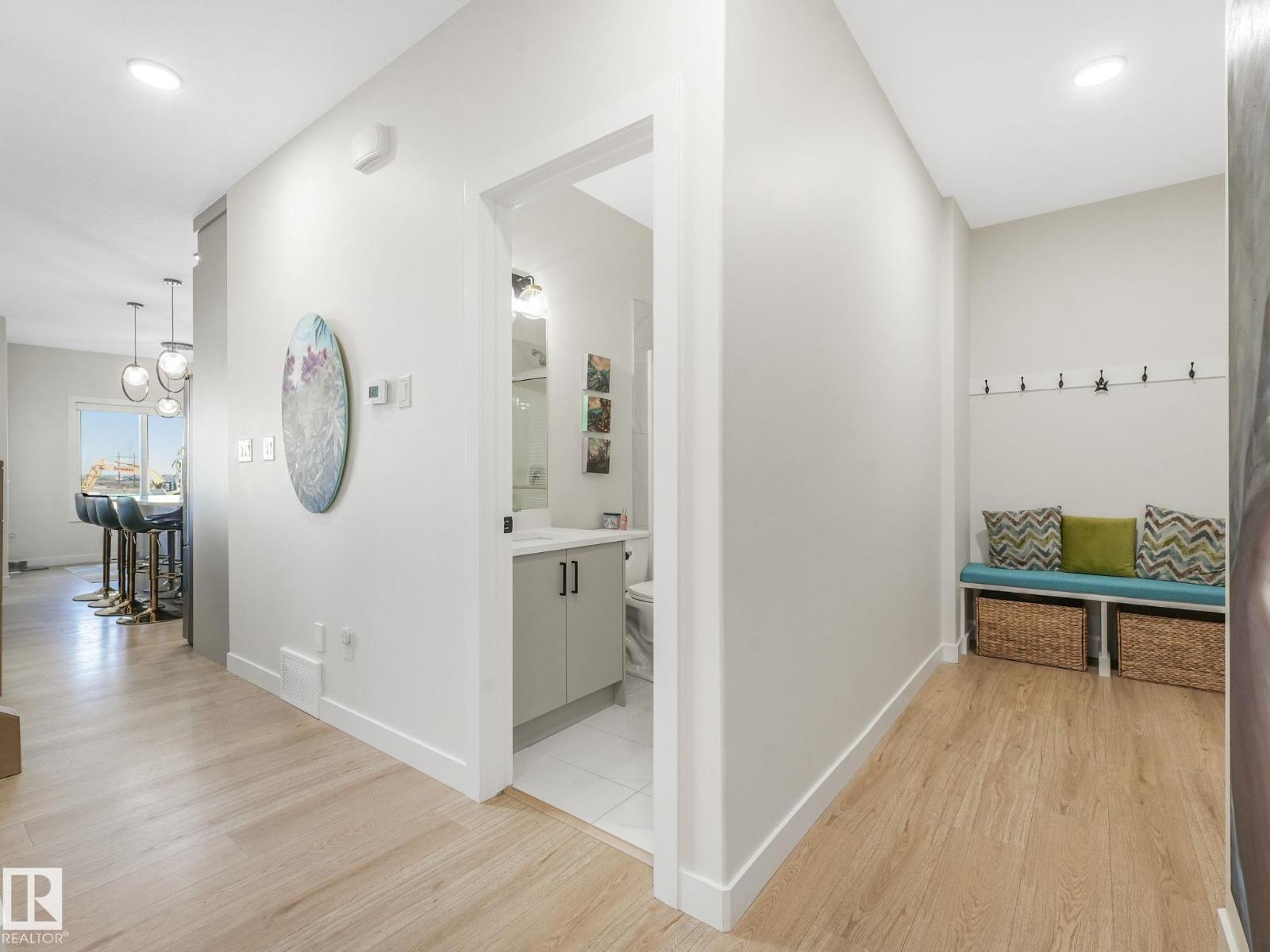 Photo 5 of 3063 200 St Nw, Edmonton AB