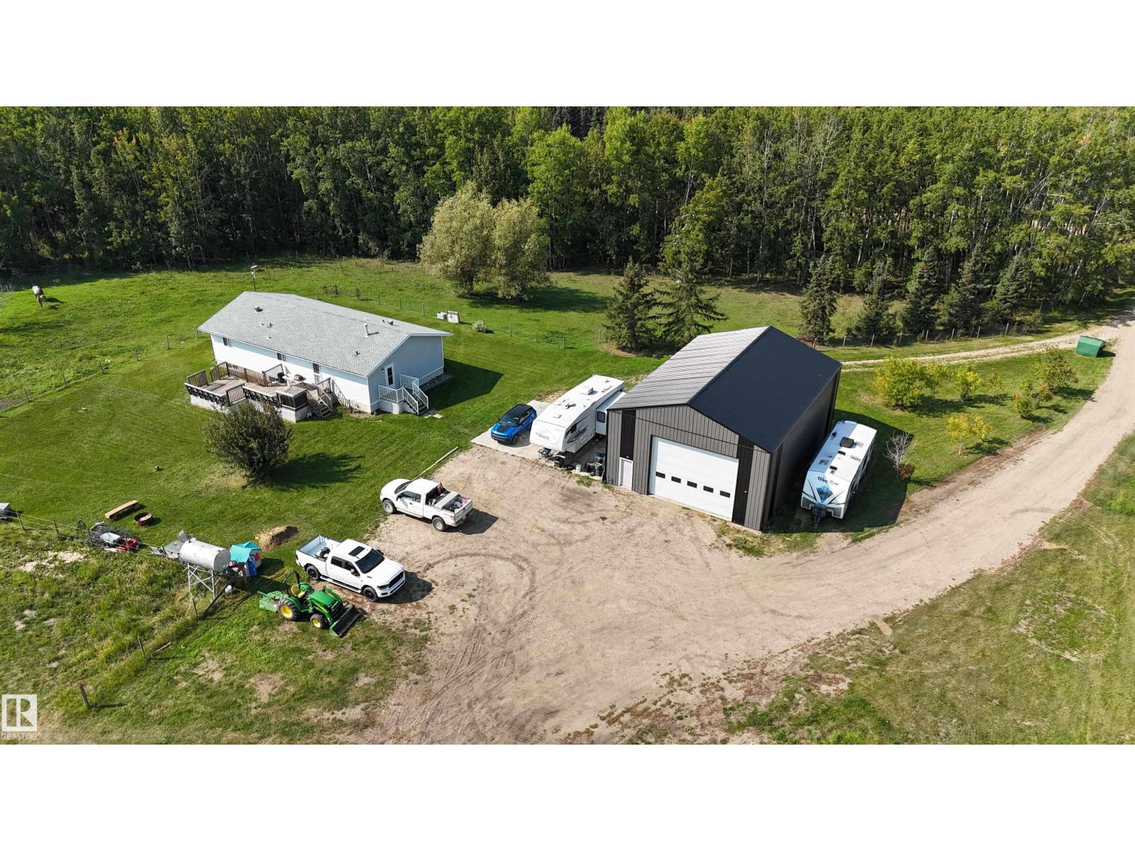 Photo 7 of 51015 Rr 70, Rural Parkland County AB