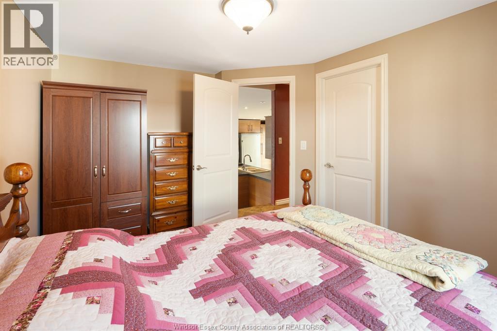 Photo 21 of 66 Parkside Boulevard, Essex ON