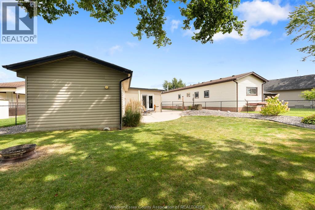 Photo 31 of 66 Parkside Boulevard, Essex ON