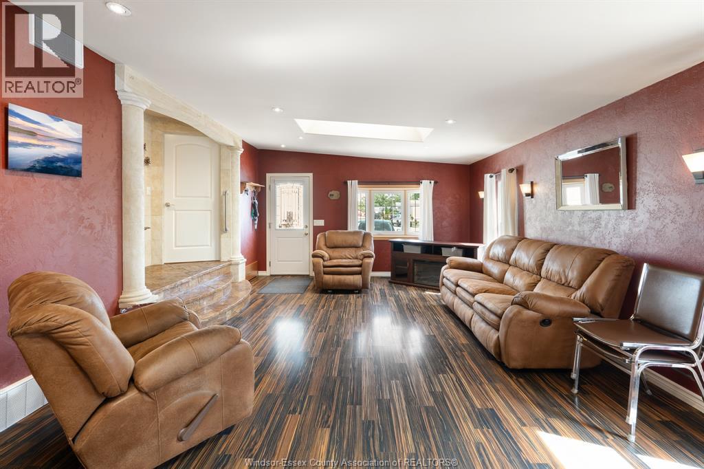 Photo 7 of 66 Parkside Boulevard, Essex ON
