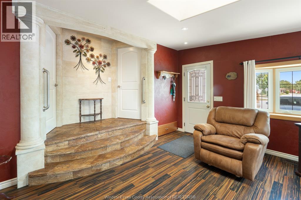 Photo 8 of 66 Parkside Boulevard, Essex ON