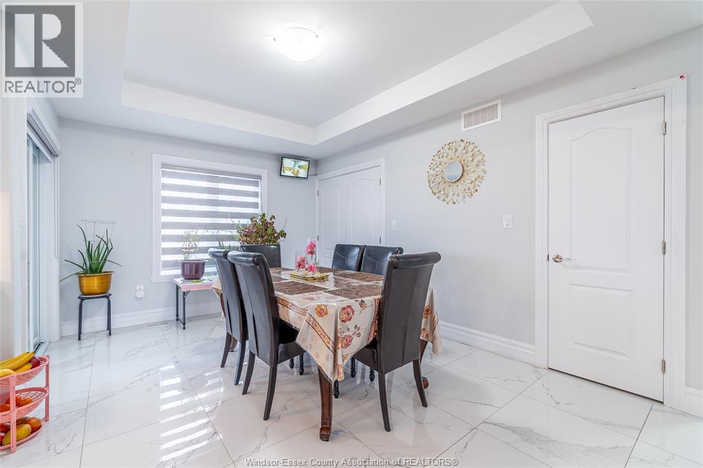 Photo 18 of 44 Peachtree Lane, Chatham ON