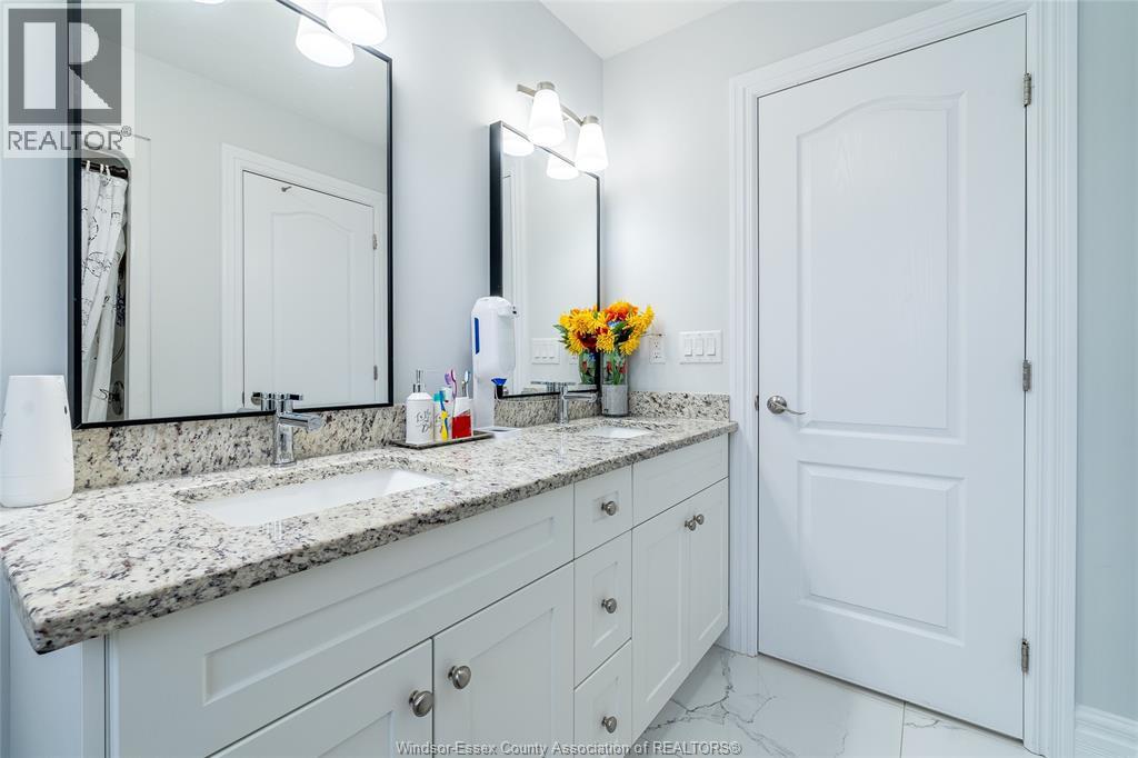 Photo 27 of 44 Peachtree Lane, Chatham ON