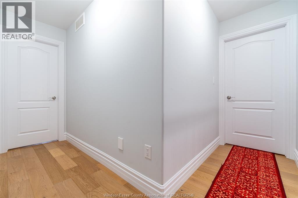 Photo 28 of 44 Peachtree Lane, Chatham ON