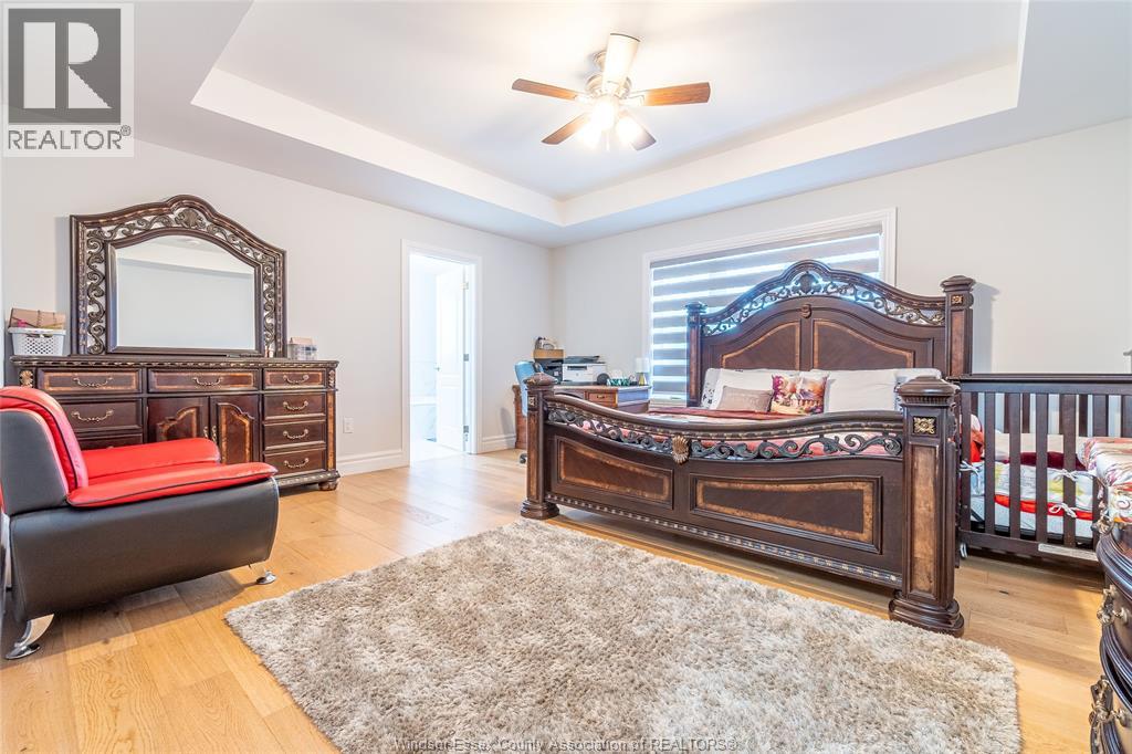 Photo 29 of 44 Peachtree Lane, Chatham ON