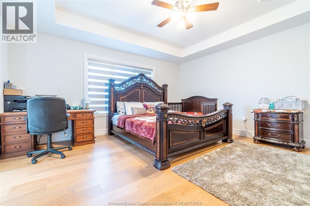 Photo 30 of 44 Peachtree Lane, Chatham ON